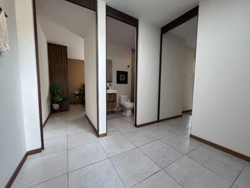 Casa nueva con 3 recámaras + Flex en ZIbatá.