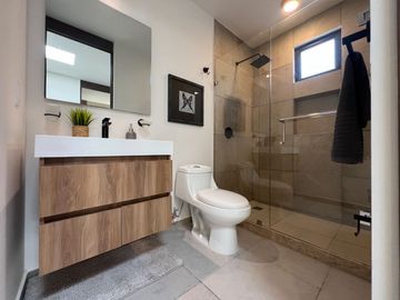 Casa nueva con 3 recámaras + Flex en ZIbatá.