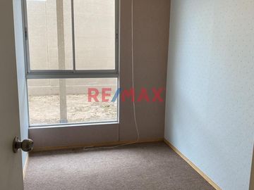 Departamento En 1Er Piso Con Estacionamiento En Condominio De La Costanera, Frente Al Mar