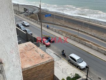 Departamento En 1Er Piso Con Estacionamiento En Condominio De La Costanera, Frente Al Mar