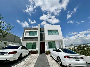 Casa a un súper precio en Cumbres del Lago, Juriquilla