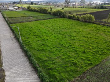 TERRENO EN VENTA / 4000m² / SECTOR ALOASÍ