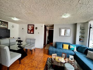 CASA DE VENTA EN COTOCOLLAO A POCOS METROS DE LA CALLE LEGARDA