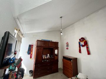 CASA DE VENTA EN COTOCOLLAO A POCOS METROS DE LA CALLE LEGARDA