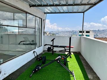 CASA DE VENTA EN COTOCOLLAO A POCOS METROS DE LA CALLE LEGARDA