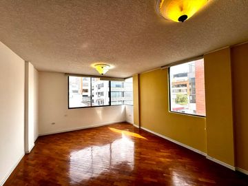 VENDO DEPARTAMENTO DÚPLEX EN MONTESERRÍN