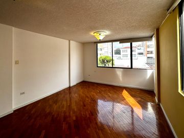 VENDO DEPARTAMENTO DÚPLEX EN MONTESERRÍN