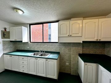 VENDO DEPARTAMENTO DÚPLEX EN MONTESERRÍN