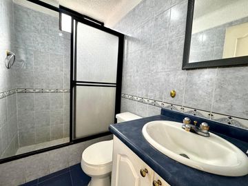 VENDO DEPARTAMENTO DÚPLEX EN MONTESERRÍN