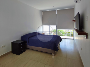Casa triplex en condominio privado con terraza y vista a la ciudad en la mejor ubicación de Piura
