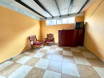 CASA RENTERA DE VENTA EN LA BOTA QUITO
