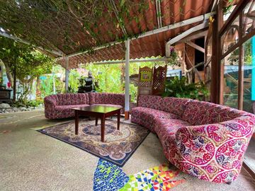 VENTA  HOTEL, RESTAURANT / BAÑOS DE AGUA SANTA - SECTOR RÍO VERDE