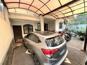 Dijual Rumah 2 Lantai di Taman Alfa Indah , Pesanggrahan Jakarta Selatan