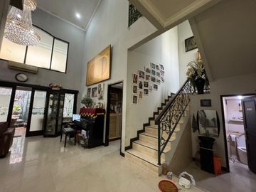 Dijual Rumah 2 Lantai di Taman Alfa Indah , Pesanggrahan Jakarta Selatan