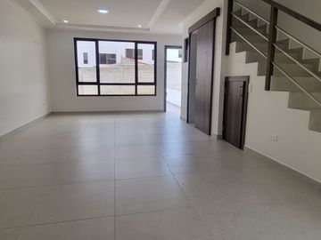 CASAS VIP EN CUENCA RIO AMARILLO