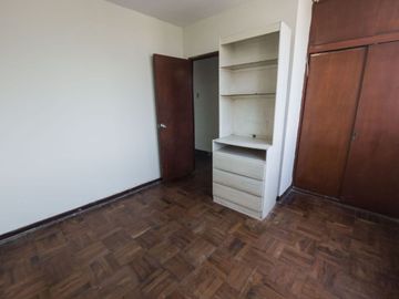 VENTA DEPARTAMENTO EN EL RIMAC CON VISTA EXTERNA A LA Av. Felipe Arancibia