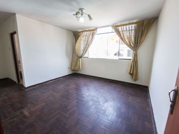 VENTA DEPARTAMENTO EN EL RIMAC CON VISTA EXTERNA A LA Av. Felipe Arancibia
