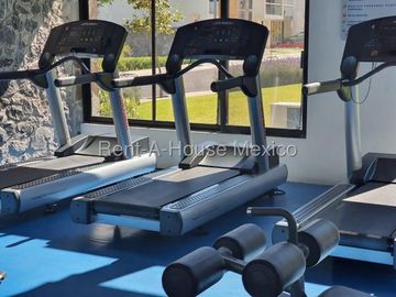 Casa de trés recámas con roof en venta en Zibatá, Querétaro