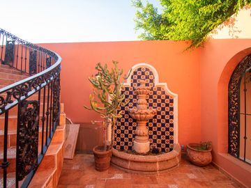 Casa Excepcional en Cerro de la Nevería a la Venta!