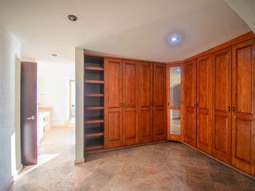 Casa Excepcional en Cerro de la Nevería a la Venta!