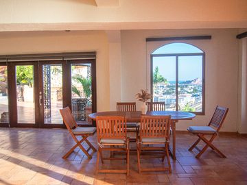 Casa Excepcional en Cerro de la Nevería a la Venta!