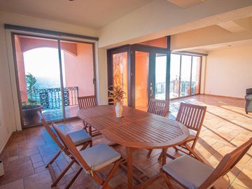 Casa Excepcional en Cerro de la Nevería a la Venta!