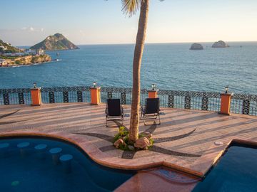 Casa Excepcional en Cerro de la Nevería a la Venta!