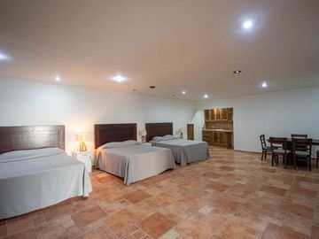 Casa Excepcional en Cerro de la Nevería a la Venta!