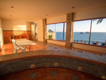 Casa Excepcional en Cerro de la Nevería a la Venta!