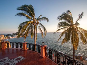 Casa Excepcional en Cerro de la Nevería a la Venta!