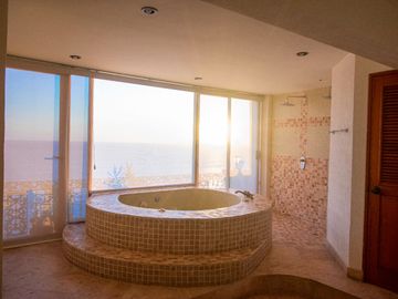 Casa Excepcional en Cerro de la Nevería a la Venta!