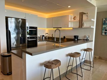 OCEAN VIEW - 2BR - 2.5 BTR - OCEANA RESIDENCES - MAMITAS BEACH CLUB - CONCIERGE SERVICE