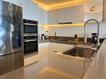 OCEAN VIEW - 2BR - 2.5 BTR - OCEANA RESIDENCES - MAMITAS BEACH CLUB - CONCIERGE SERVICE
