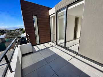 CASA EN VENTA A ESTRENAR EN POMASQUI