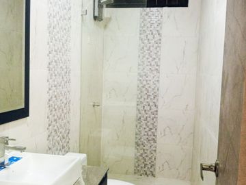 DEPARTAMENTO EN ALQUILER DE 2 HABITACIONES EN KENNEDY NORTE, GUAYAQUIL ECUADOR