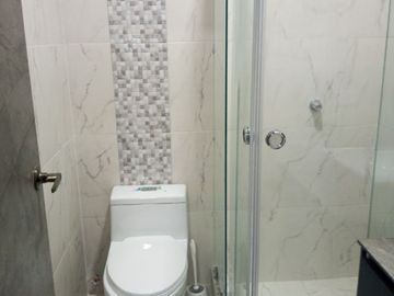 DEPARTAMENTO EN ALQUILER DE 2 HABITACIONES EN KENNEDY NORTE, GUAYAQUIL ECUADOR
