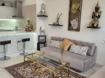 En Cumbayá de venta Moderno Dúplex con espectacular vista al Ilaló.