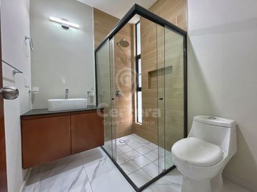 Casa Nueva en Venta en Capital Norte / Valle Imperial, Zapopan Jalisco
