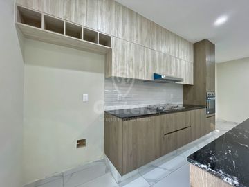 Casa Nueva en Venta en Capital Norte / Valle Imperial, Zapopan Jalisco
