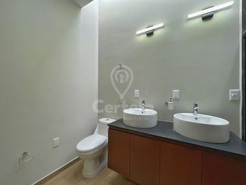 Casa Nueva en Venta en Capital Norte / Valle Imperial, Zapopan Jalisco