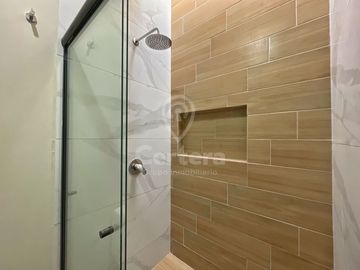 Casa Nueva en Venta en Capital Norte / Valle Imperial, Zapopan Jalisco