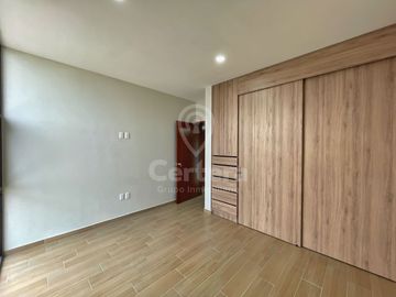Casa Nueva en Venta en Capital Norte / Valle Imperial, Zapopan Jalisco