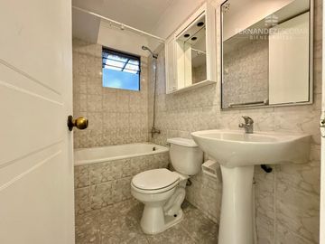 SAN FELIPE - VENDE CASA DOS PISOS 2D 3B COND. NALCAHUE
