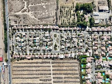SAN FELIPE - VENDE CASA DOS PISOS 2D 3B COND. NALCAHUE
