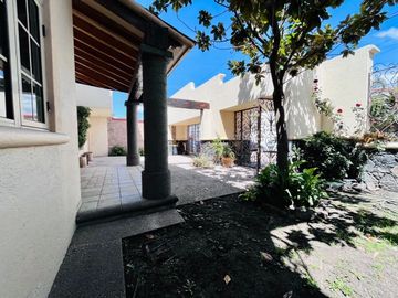 Casa con estilo colonial en San Francisco, Juriquilla
