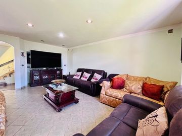 Casa con estilo colonial en San Francisco, Juriquilla