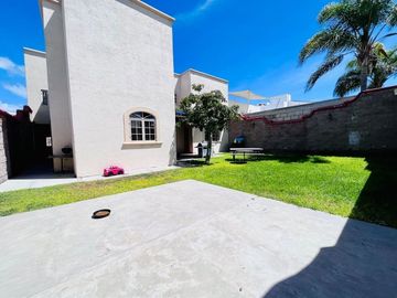 Casa con estilo colonial en San Francisco, Juriquilla
