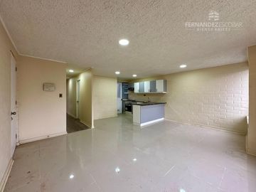 LOS ANDES - VENDE CASA DE DOS PISOS 5D 4B 2E - VILLA LOS PORTONES