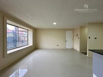 LOS ANDES - VENDE CASA DE DOS PISOS 5D 4B 2E - VILLA LOS PORTONES