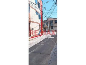 Se Alquila Departamento A Media Cuadra De Las Musas, Chiclayo.(L.GUEVARA)